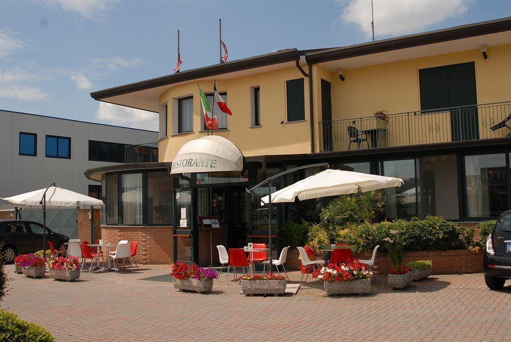 Hotel Gran Delta Di Alba-Invest Srl Rosolina Eksteriør bilde