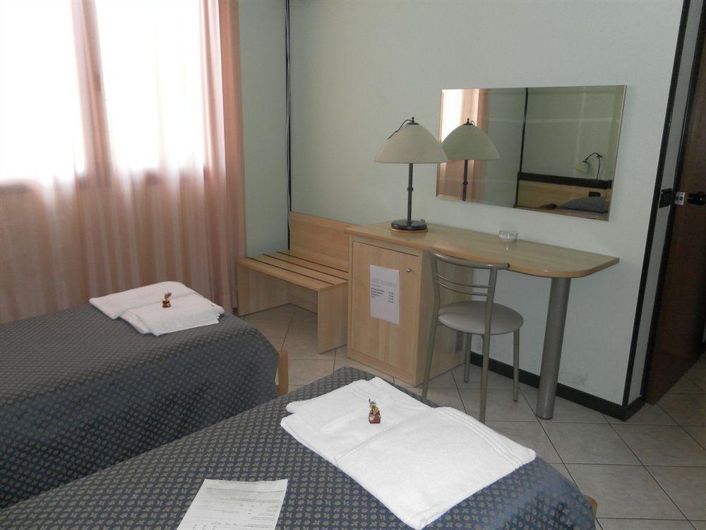 Hotel Gran Delta Di Alba-Invest Srl Rosolina Eksteriør bilde