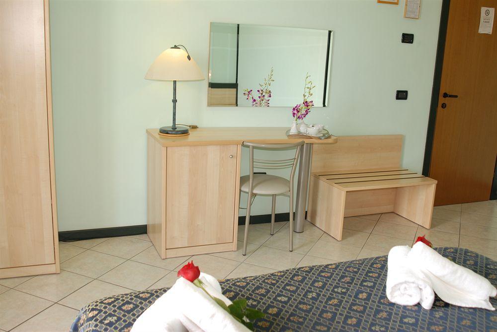 Hotel Gran Delta Di Alba-Invest Srl Rosolina Eksteriør bilde
